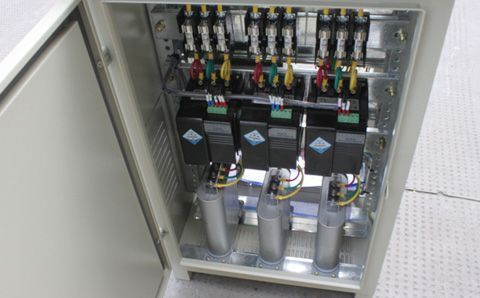 為什么大多數電力電容器的額定電壓會選擇450V或480V？